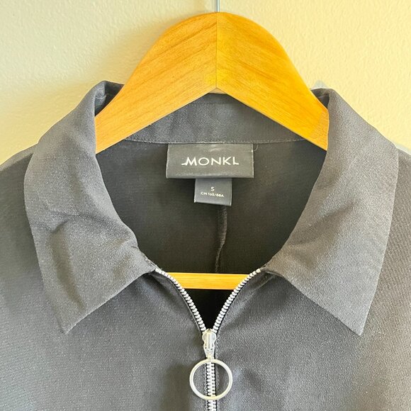 V-Line Black Dress - Picture 2 of 3